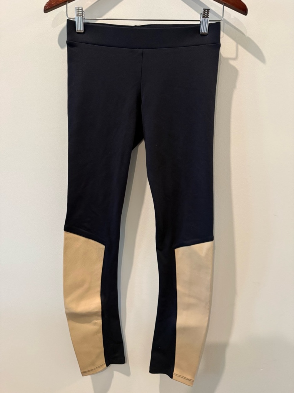 David Lerner Black Leggings with Tan Knee Panels Size S